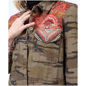 Johnny Was Women’s Sz L NWT Camo Floral Embroidered Jacket Warner Military $328